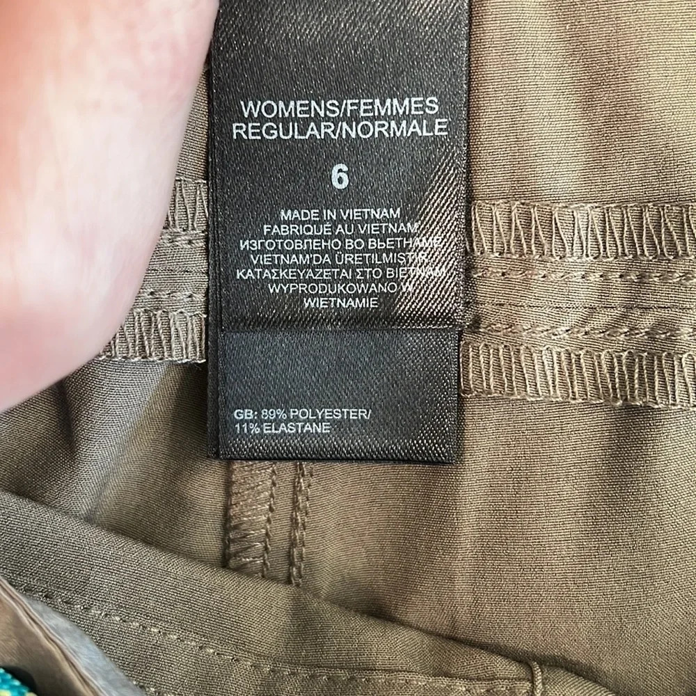 The North Face - size 6, brown capris - Picture 8 of 9